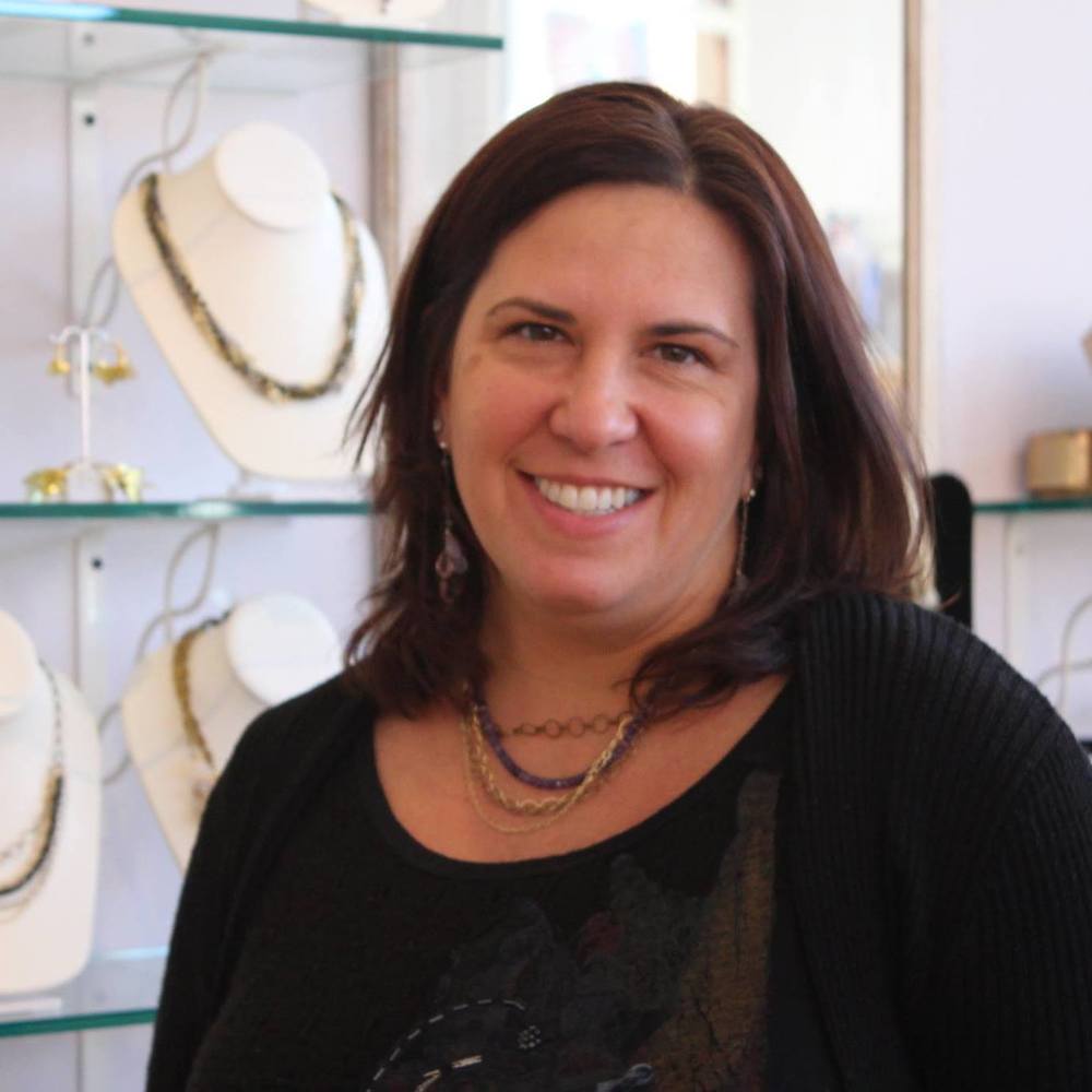 Meet your Posher, Lisa